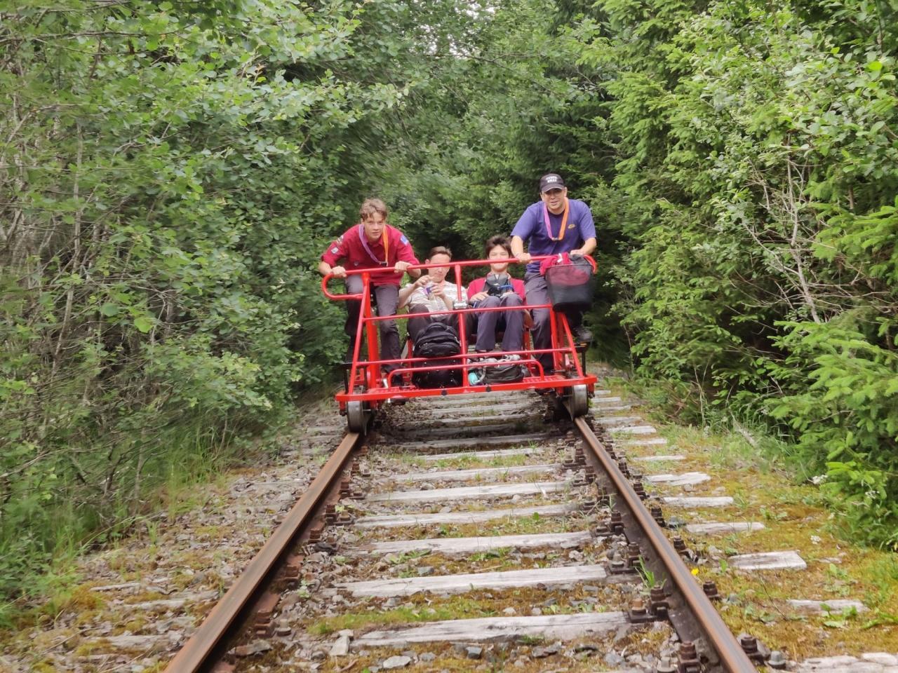 Fietsen over de Vennbaan op het spoor